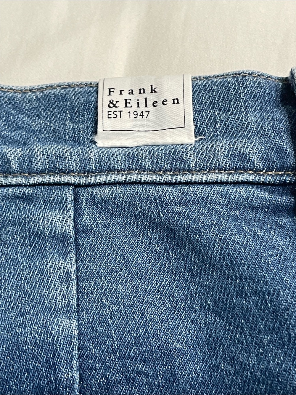 Frank & Eileen Brennan Barrel Jean - Picture 13 of 16